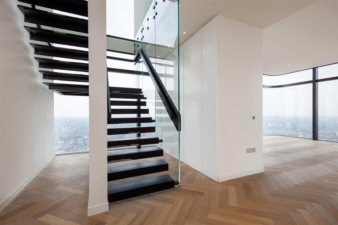 Apartment in EC2, Islington, England 5 - 16741185
