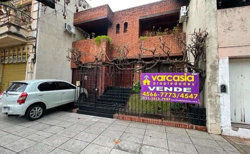 House in Buenos Aires, Buenos Aires, Argentina 1