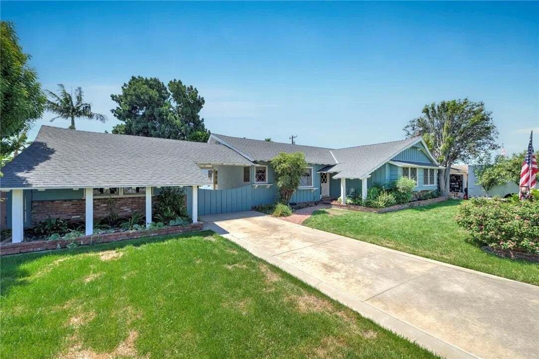 House in Bellflower, California, United States 1 - 18736095