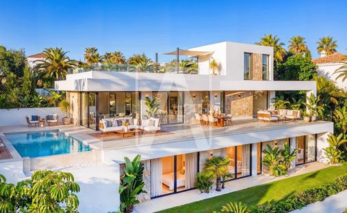 Villa in Calp / Calpe, Valencian Community, Spain 1
