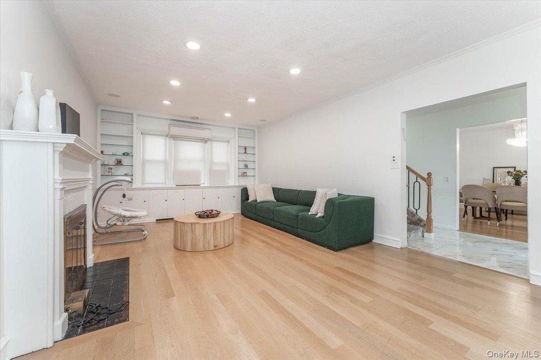 House in Woodmere, New York, United States 2 - 18731487