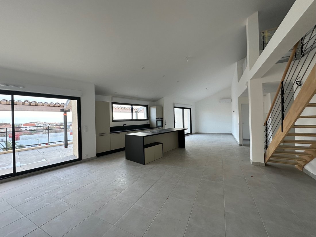 Appartamento a La Londe-les-Maures, Provenza-Alpi-Costa Azzurra, Francia 4 - 18733666