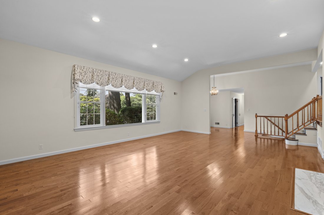 Casa a Harrison, New York, Stati Uniti 4 - 18731695