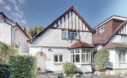 House in Temple Fortune, Barnet, England 1