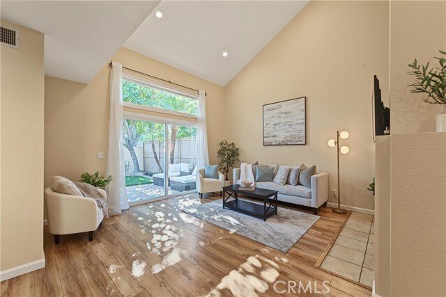 Townhouse en Aliso Viejo, California, Estados Unidos 4 - 18738009
