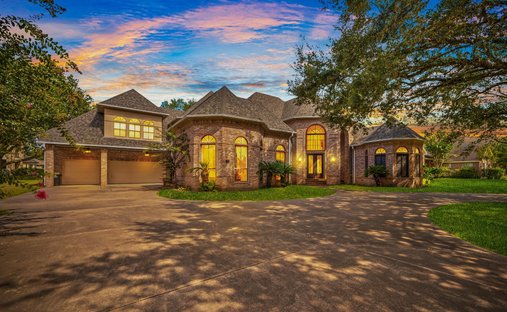 House in Fulshear, Texas, United States 1