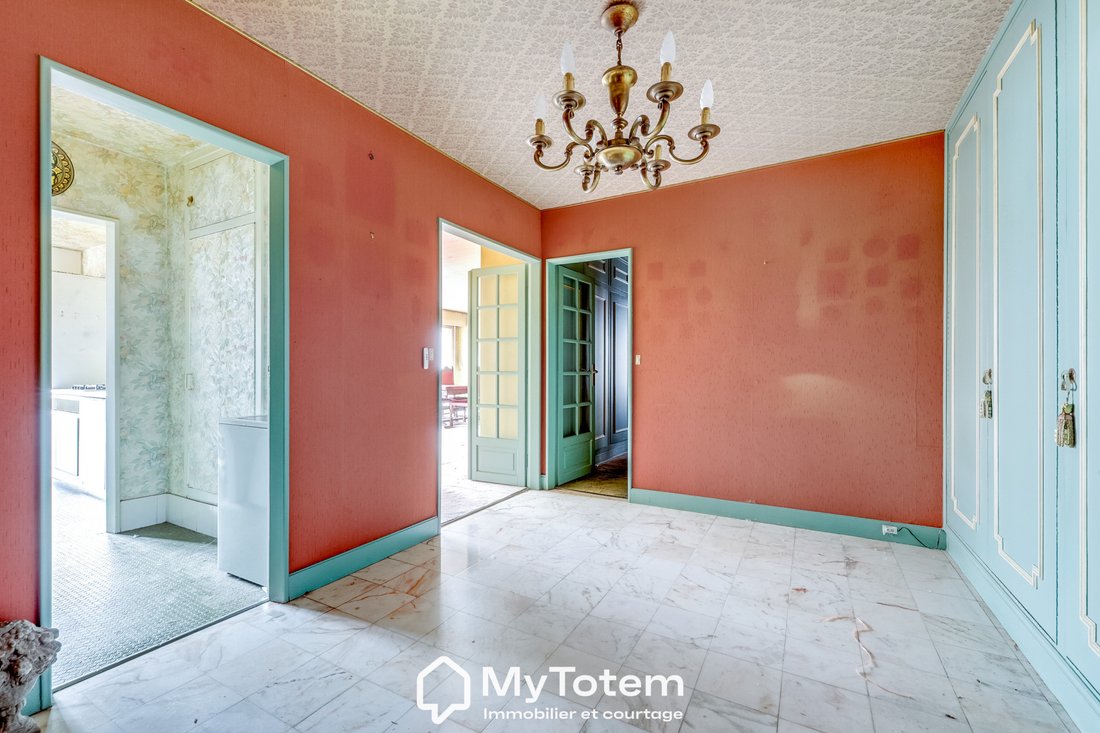 Apartment in Domaine National du Château, Versailles, France 4 - 18733632