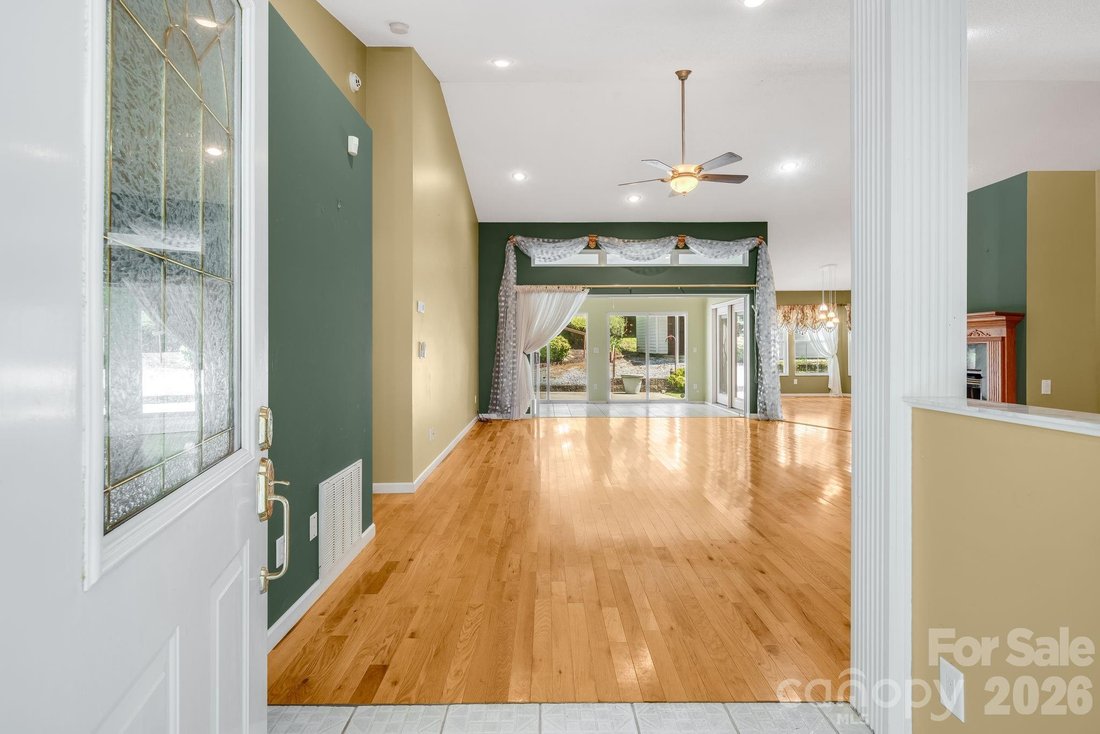 Haus in Hendersonville, North Carolina, Vereinigte Staaten 4 - 18734132