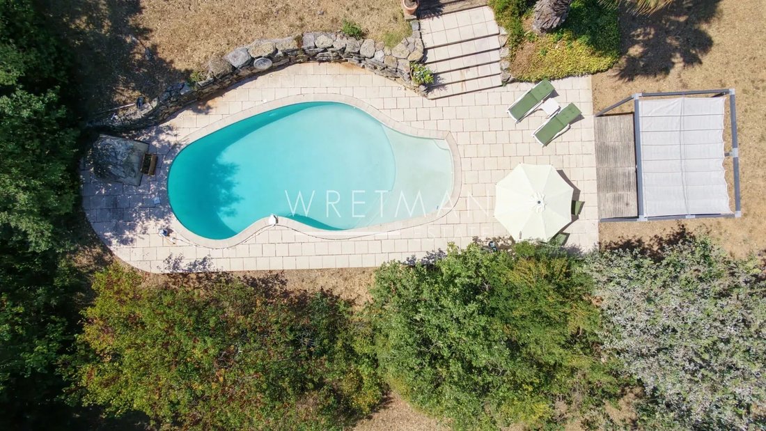 Villa en Le Cannet-des-Maures, Provenza-Alpes-Costa Azul, Francia 2 - 16292317