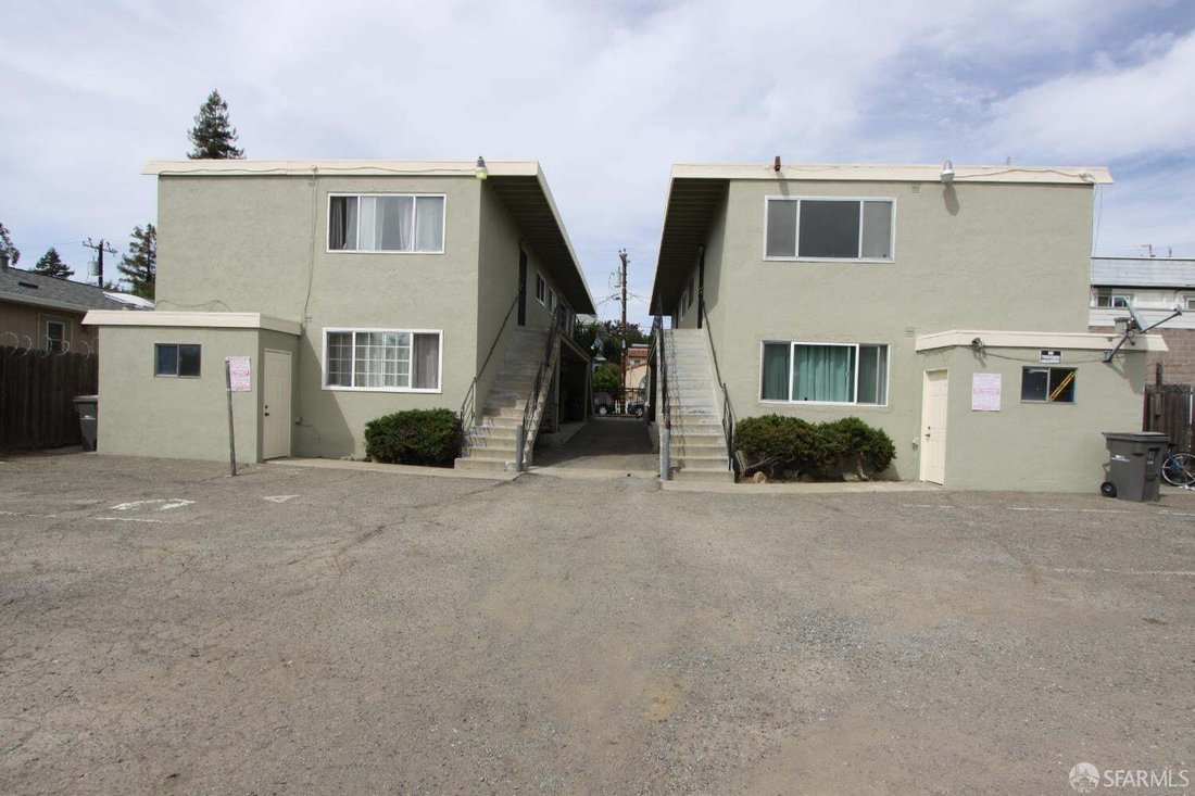 Oakland, California, United States 4 - 18735123