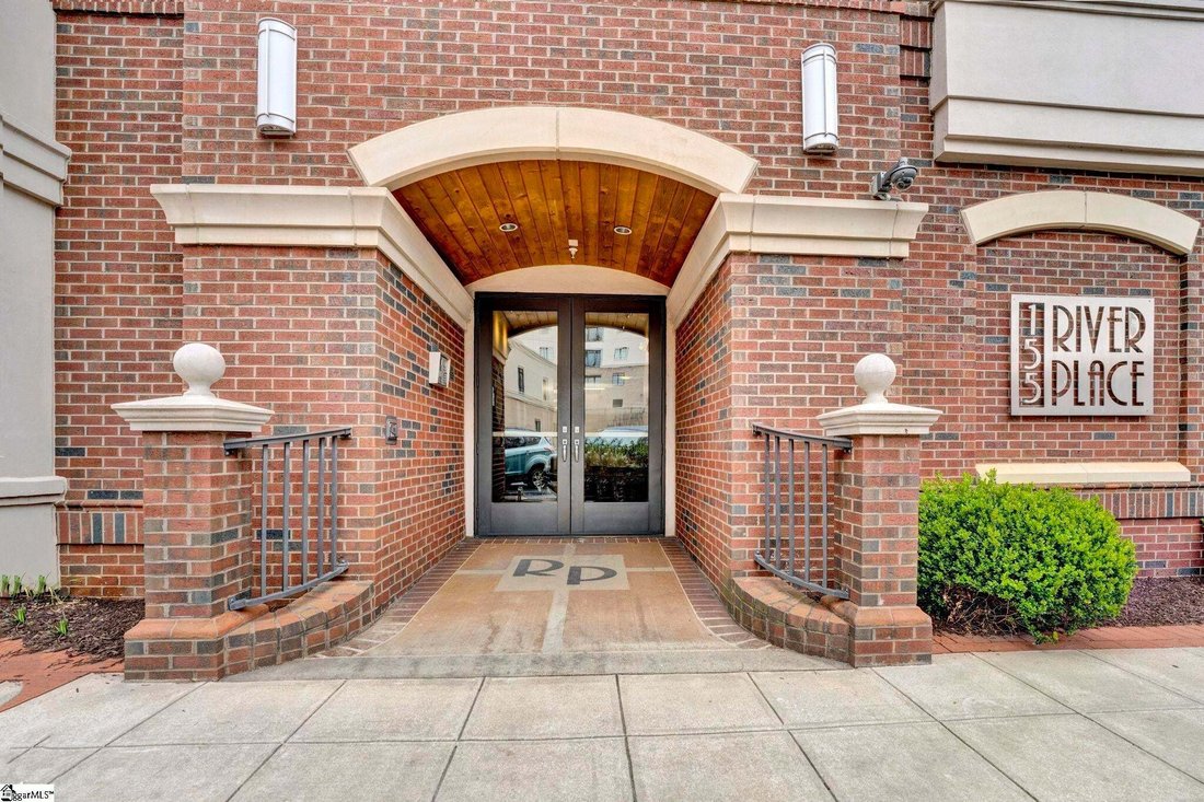 Condo in Greenville, South Carolina, United States 1 - 18735828