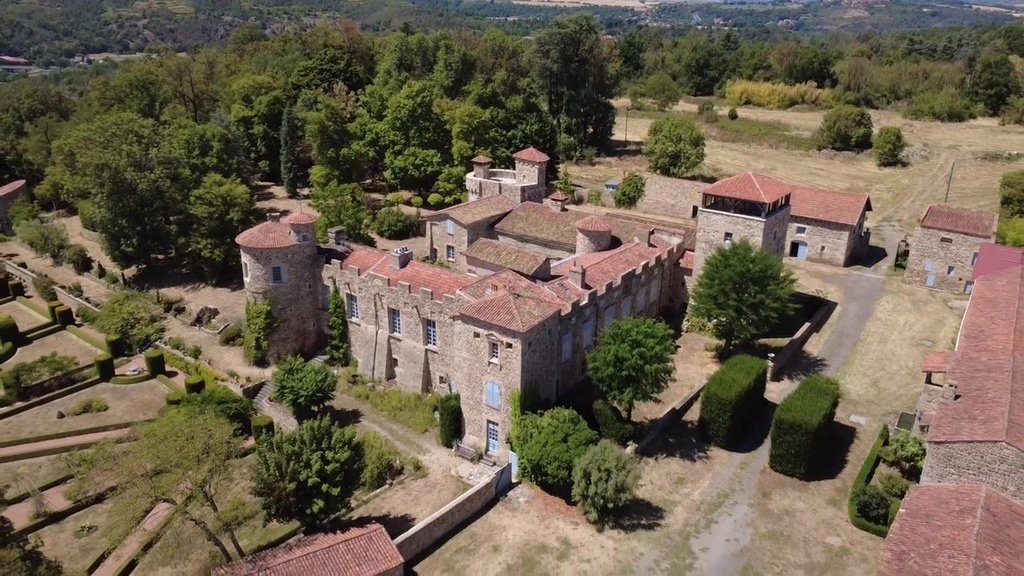 Haus in Vic-le-Comte, Auvergne-Rhone-Alpen, Frankreich 5 - 18733512