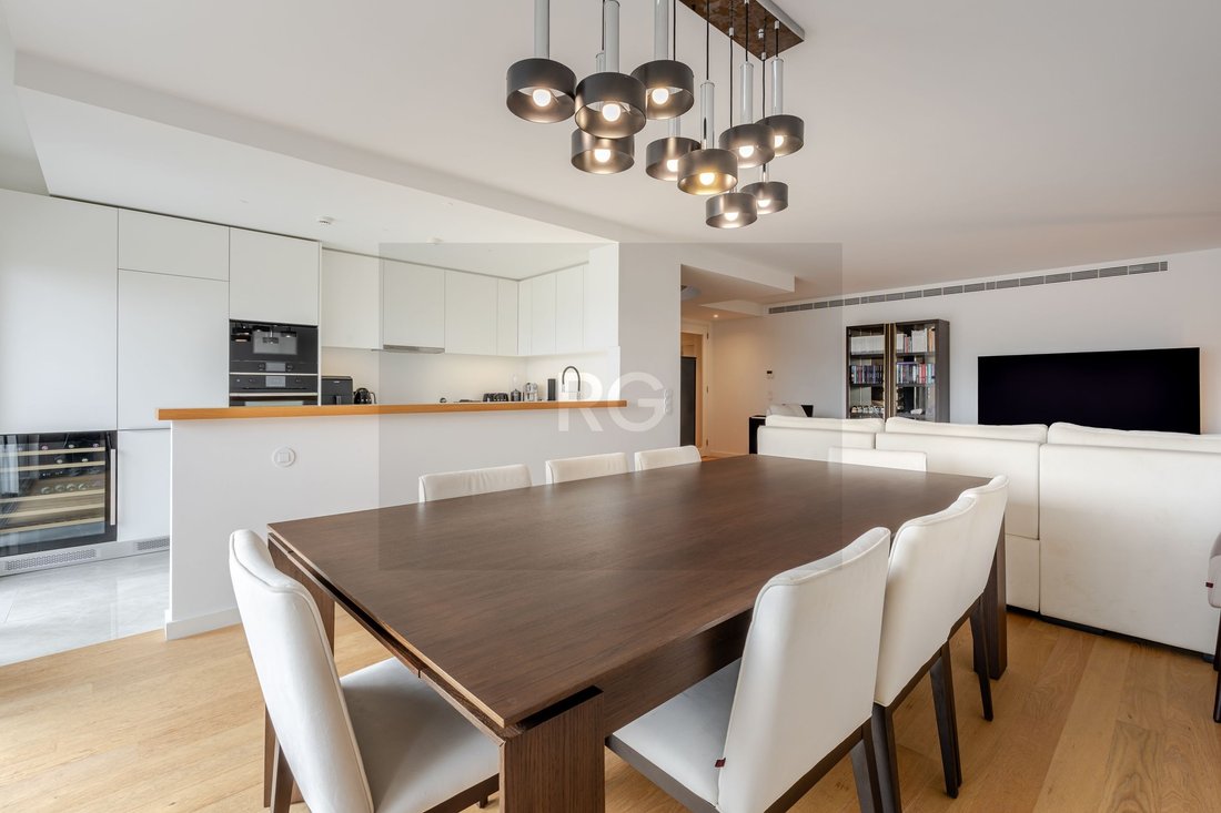 Apartamento en Lordelo do Ouro y Massarelos, Distrito de Oporto, Portugal 1 - 18737276