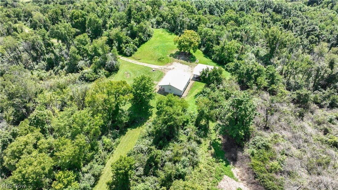 House in Barnesville, Ohio, United States 1 - 16916299