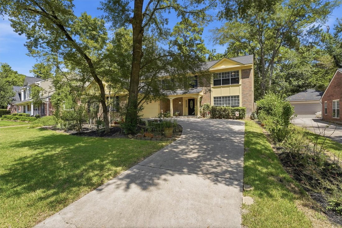 House in The Woodlands, Texas, United States 2 - 18736372