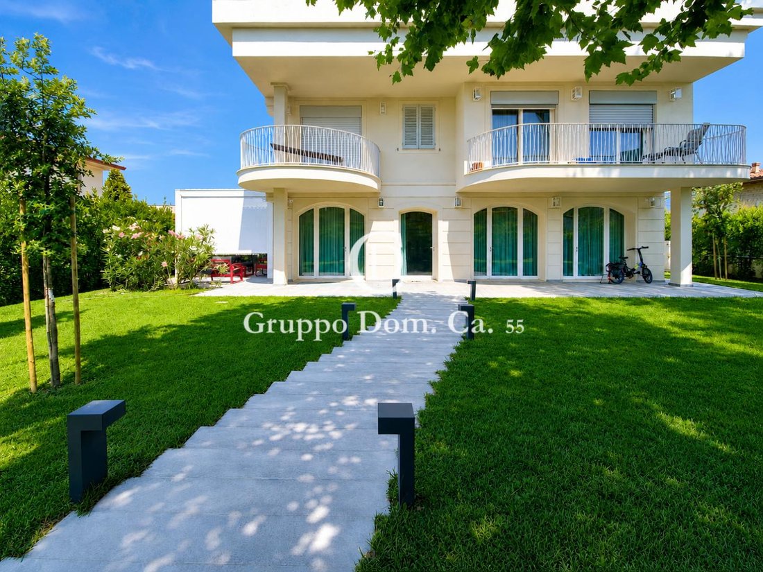 Villa à Centre, Forte dei Marmi, Toscane 3 - 18736263