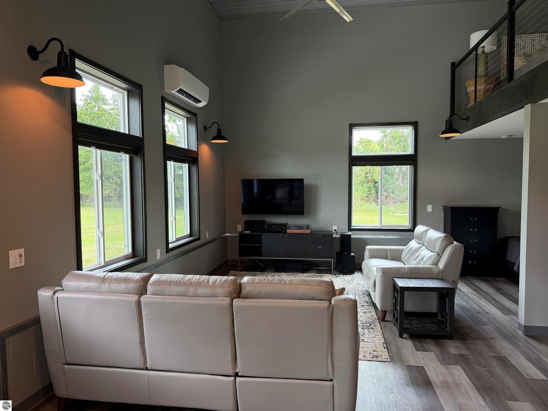 House in East Jordan, Michigan, United States 4 - 18735032
