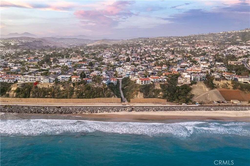 Condo in San Clemente, California, United States 5 - 18736083