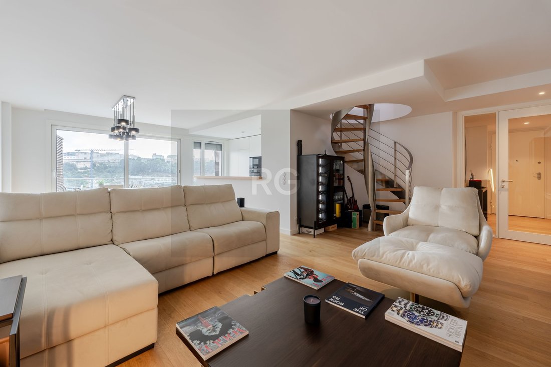 Apartamento en Lordelo do Ouro y Massarelos, Distrito de Oporto, Portugal 2 - 18737276