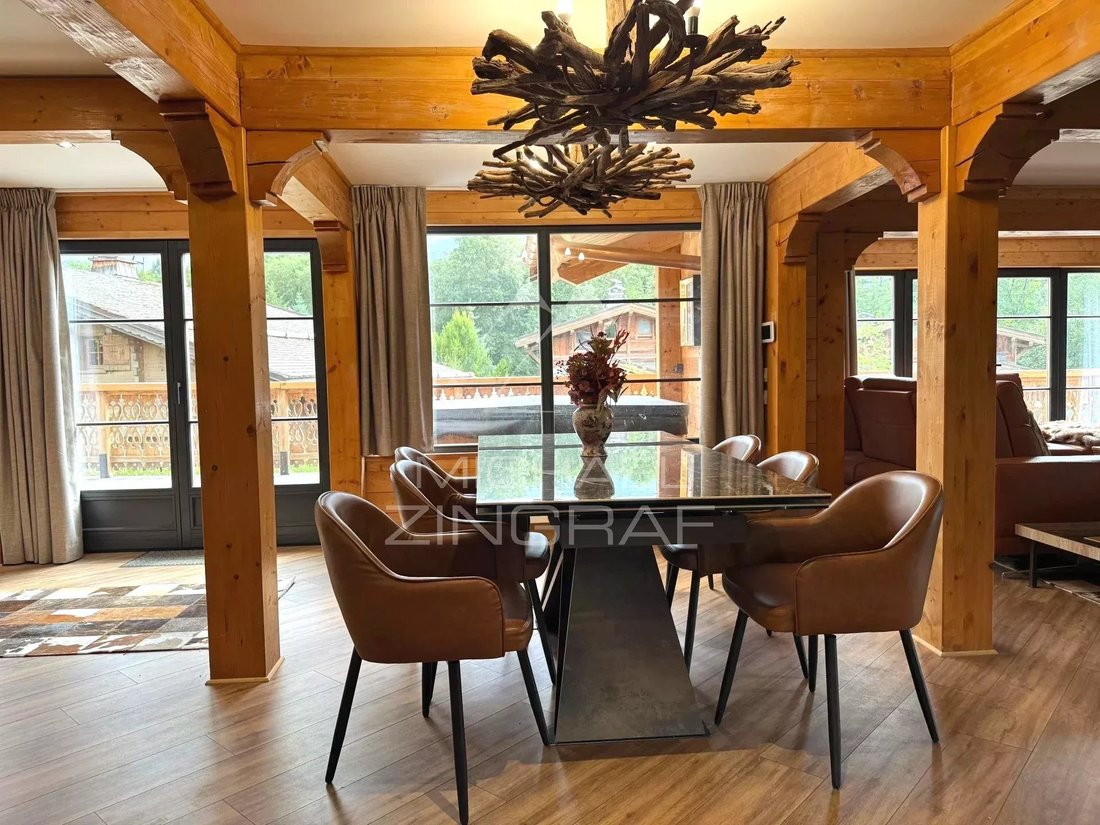 Chalet in Megève, Auvergne-Rhone-Alpen, Frankreich 4 - 18737377