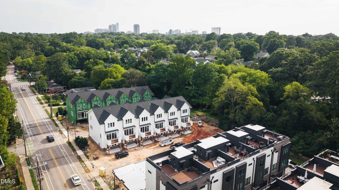Condo in Raleigh, North Carolina, United States 3 - 18732459