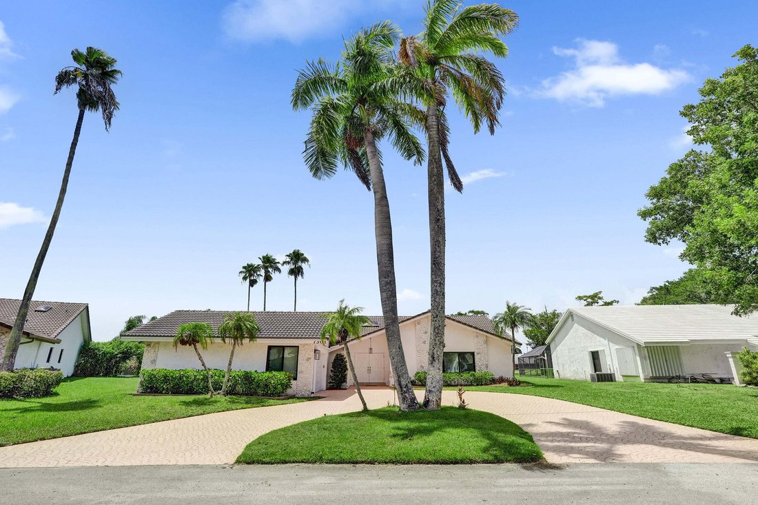 House in Coral Springs, Florida, United States 5 - 18738548