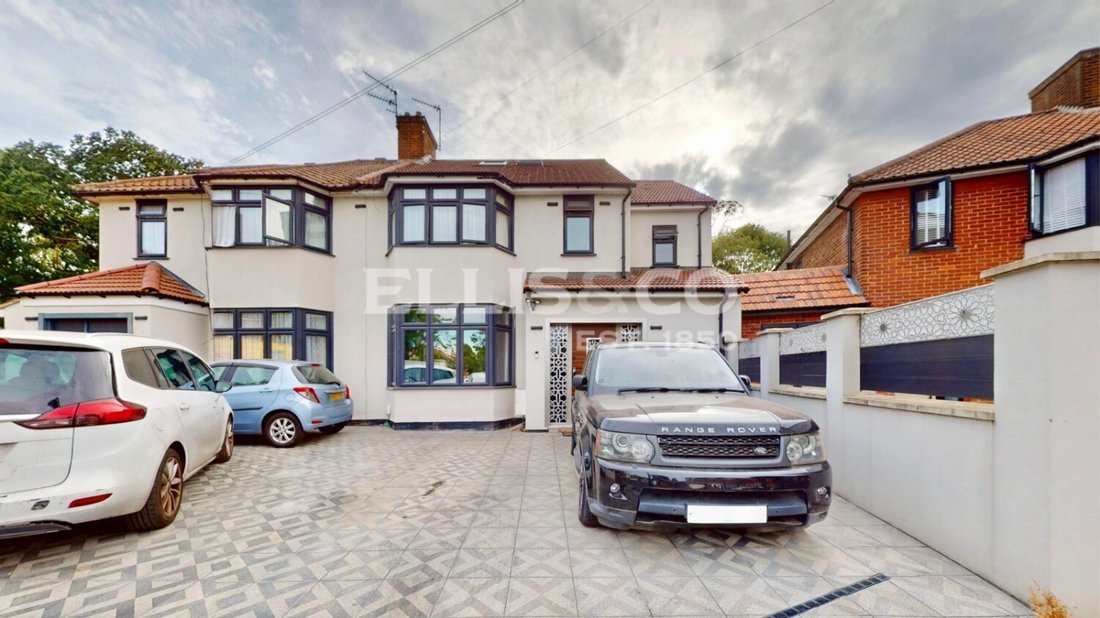 House in Brabsden Green, Ealing, England 1 - 18738937