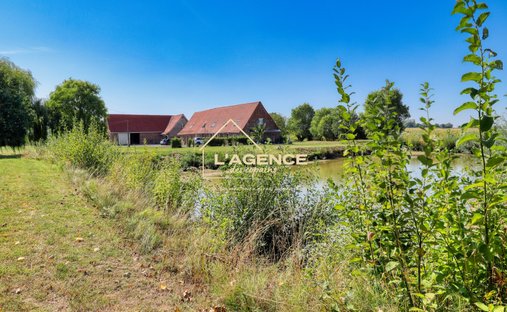 Corps de ferme à Steenvoorde, Hauts-de-France, France 1