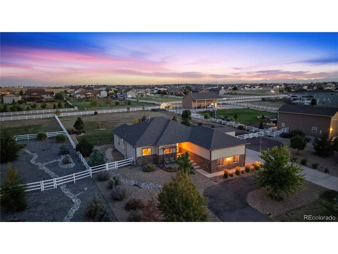 Casa a Brighton, Colorado, Stati Uniti 2 - 18738461