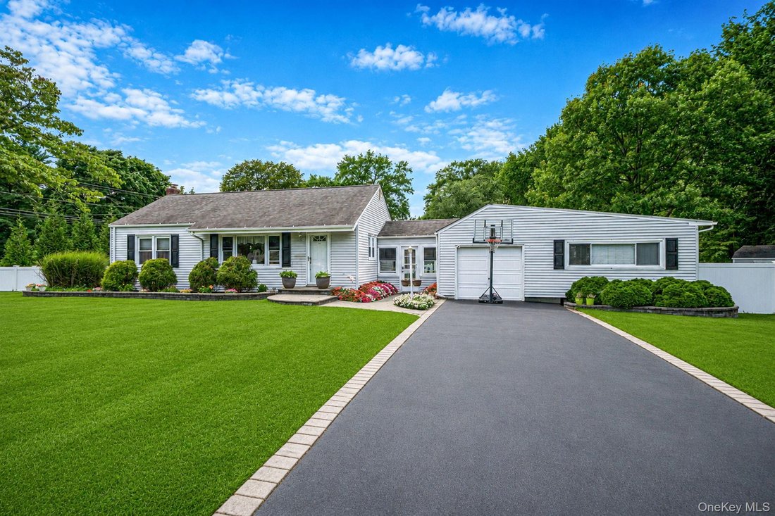 Casa en Smithtown, Nueva York, Estados Unidos 2 - 18739326