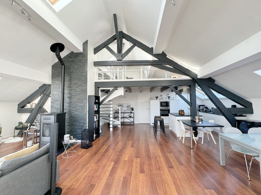 Appartement à Cessy, Auvergne-Rhône-Alpes, France 1 - 18738160