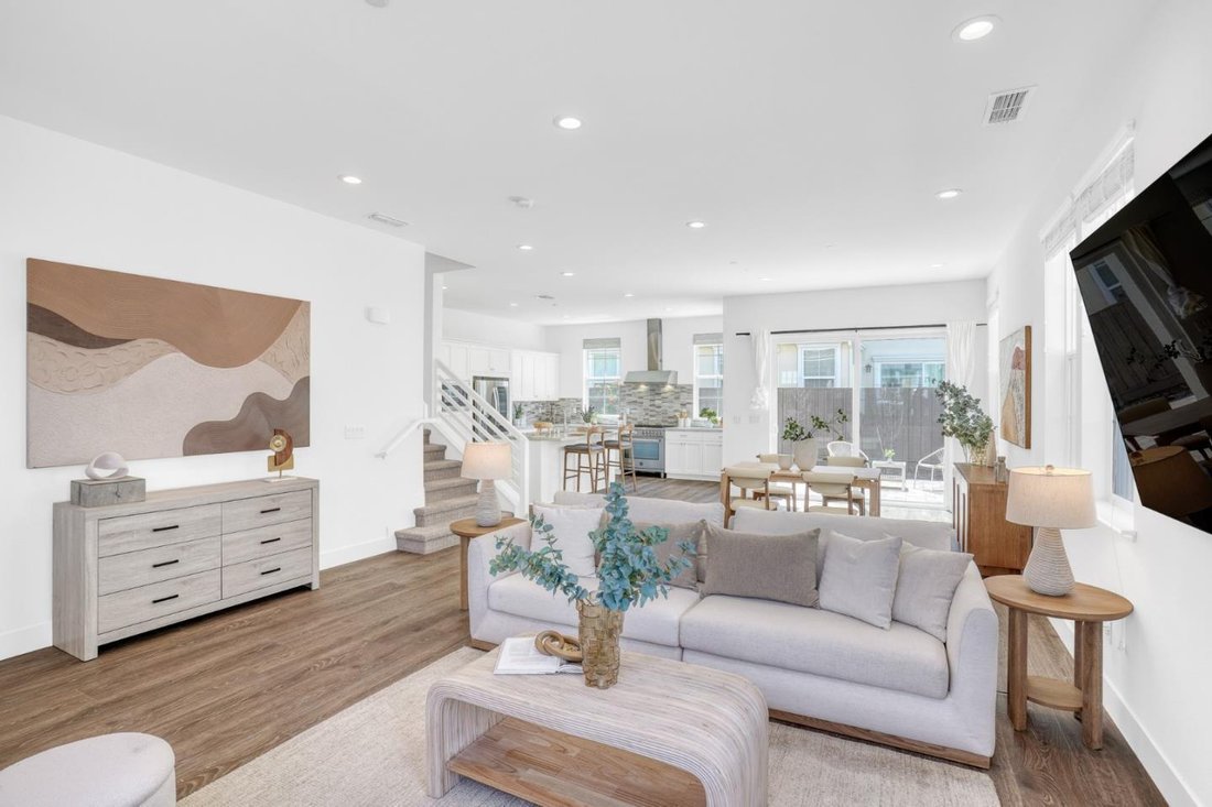 Casa a Newark, California, Stati Uniti 2 - 18738649