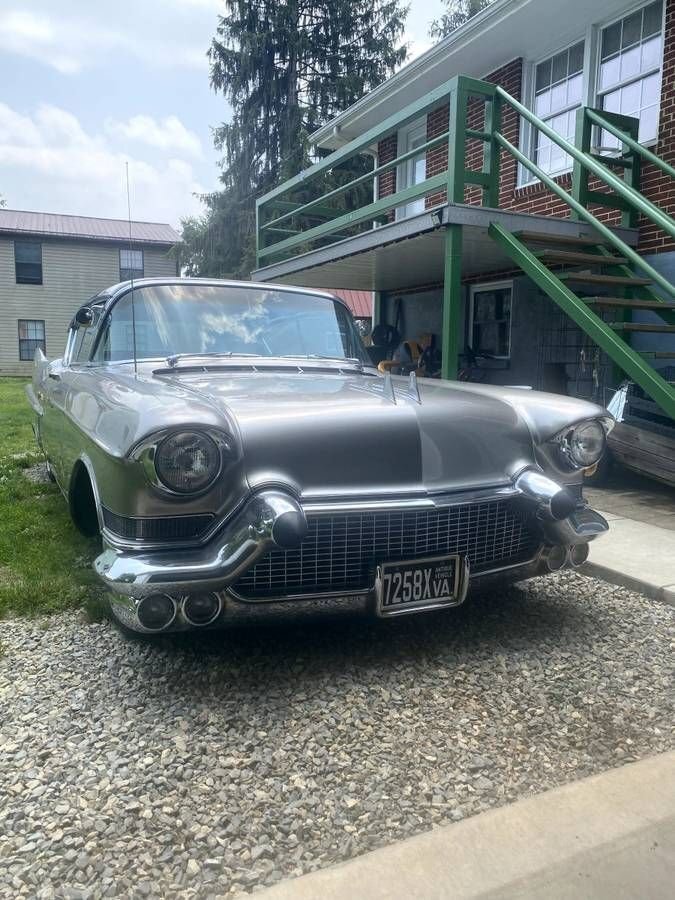 Sedan in Glendale, United States 2 - 18739235
