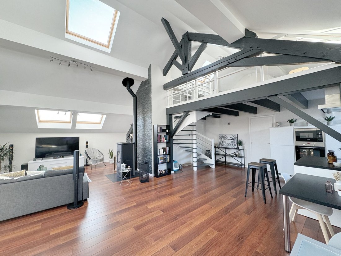 Appartement à Cessy, Auvergne-Rhône-Alpes, France 3 - 18738160