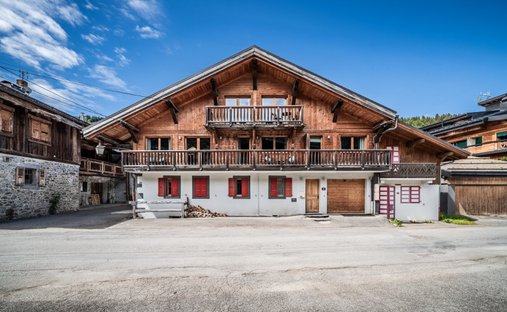 Casa di campagna a Morzine, Auvergne-Rodano-Alpi, Francia 1