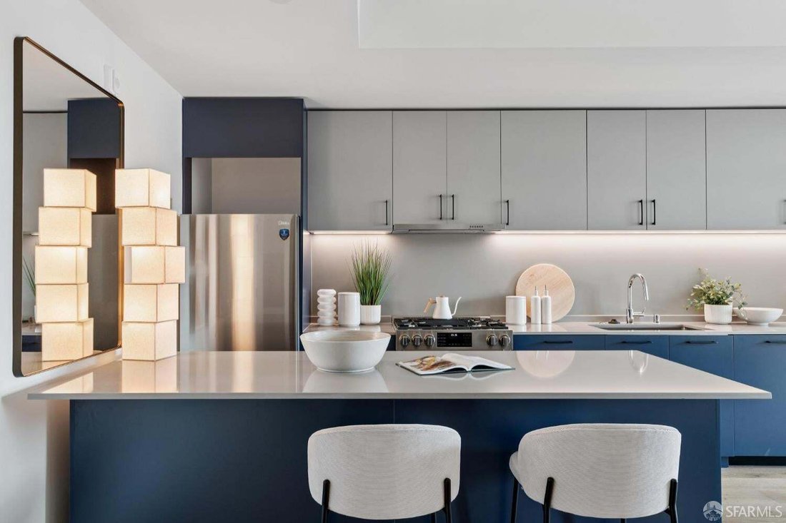 Condo in San Francisco, California, United States 3 - 18738514