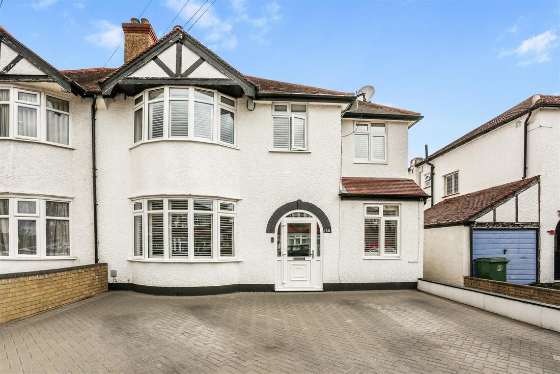 Maison à London Borough of Sutton, Angleterre 1 - 18738786