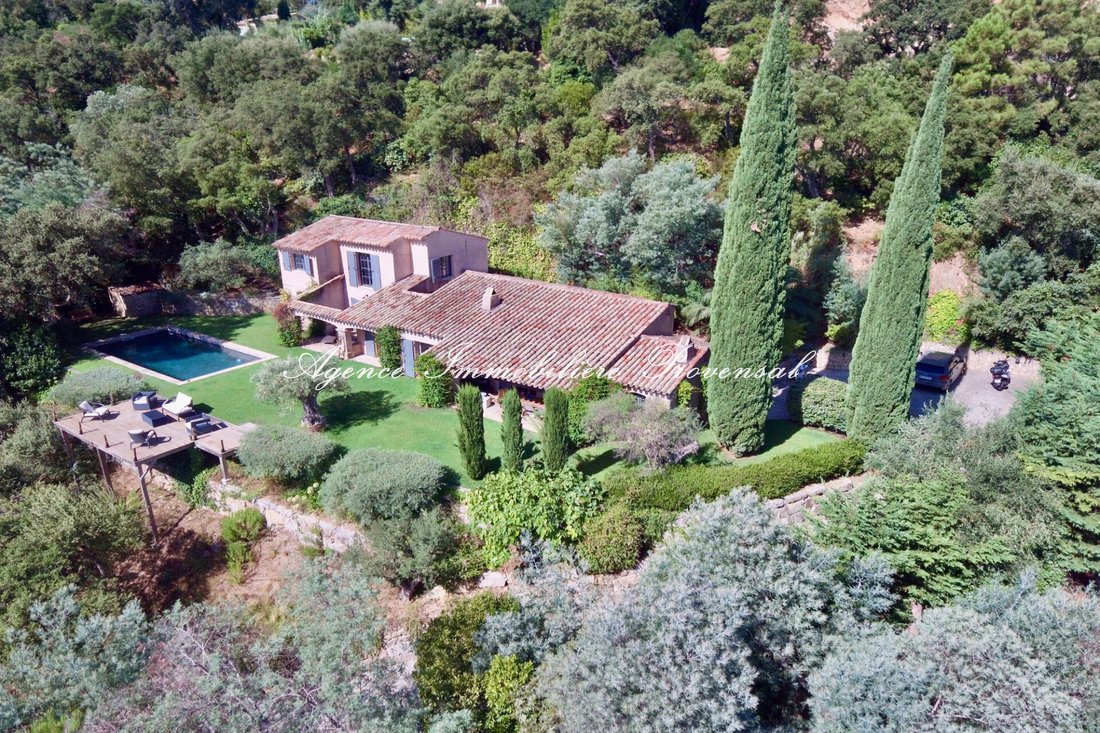 Villa en Grimaud, Provenza-Alpes-Costa Azul, Francia 3 - 18739298