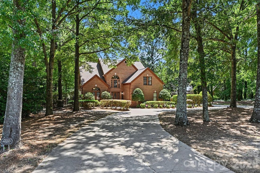 Casa en Concord, Carolina del Norte, Estados Unidos 2 - 18739010