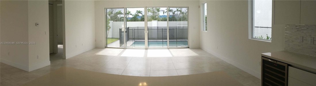 Maison à Doral, Floride, États-Unis 4 - 17077968