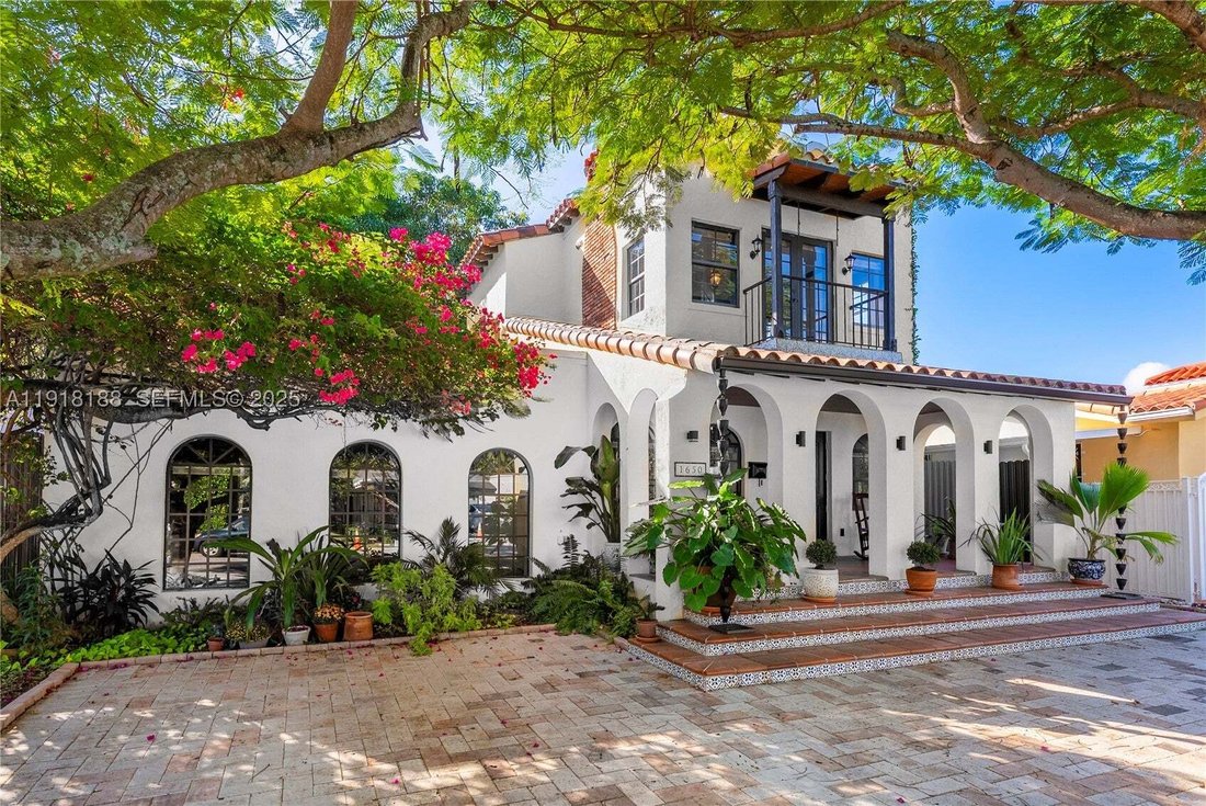 House in Miami, Florida, United States 1 - 16785332