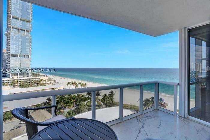 Appartement à Sunny Isles Beach, Floride, États-Unis 2 - 17360404