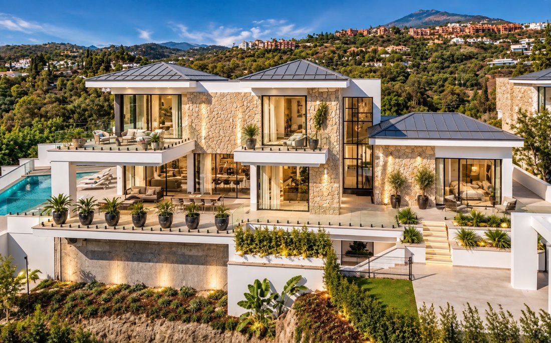 Villa in La Quinta, Benahavis, Andalusia 1 - 18739296