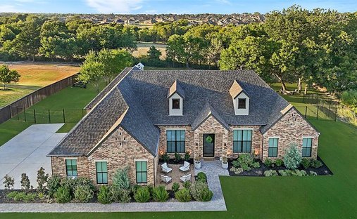 House in Midlothian, Texas, United States 1