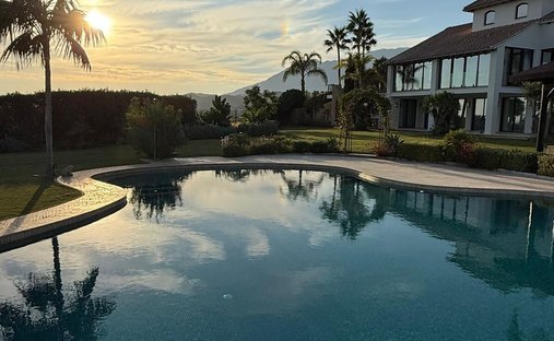 Villa in Estepona, Andalusia, Spain 1