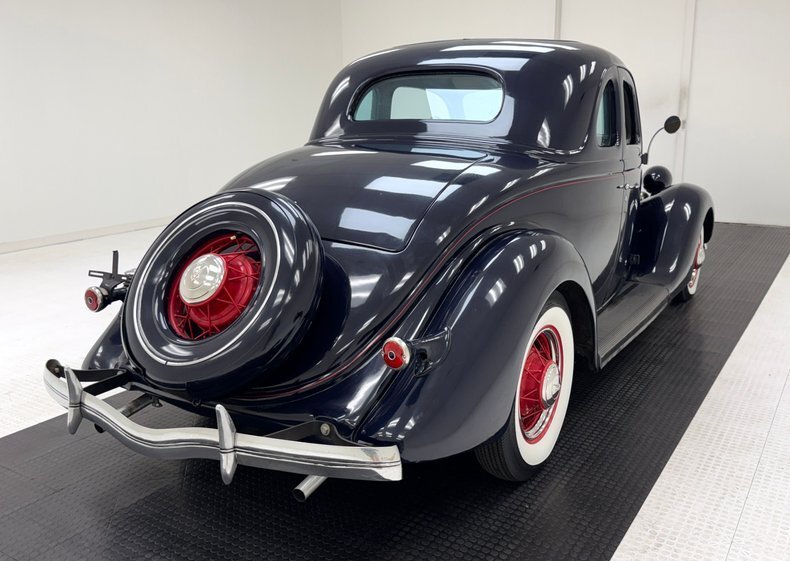 Coupe in Morgantown, United States 5 - 18739094