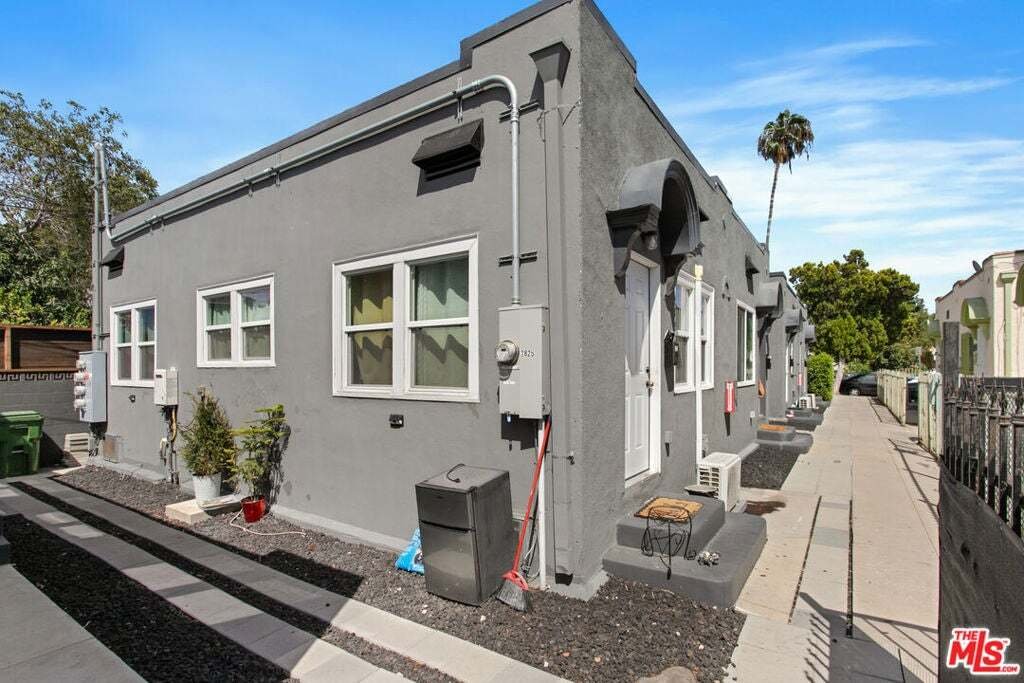 Autres à Los Angeles, Californie, États-Unis 5 - 18738984