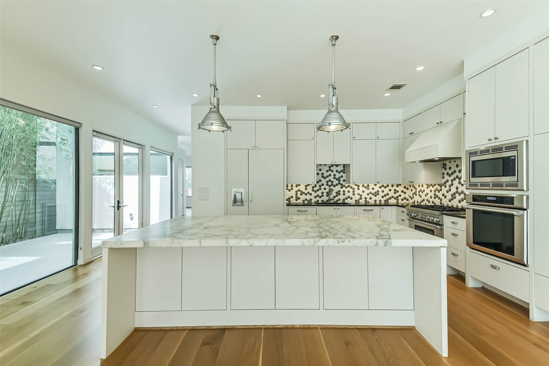 House in Houston, Texas, United States 1 - 18739026