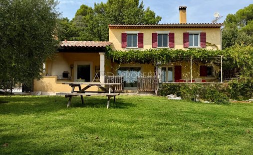 Casa en Lauris, Provenza-Alpes-Costa Azul, Francia 1