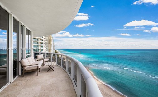 Eigentumswohnung in Sunny Isles Beach, Florida, Vereinigte Staaten 1